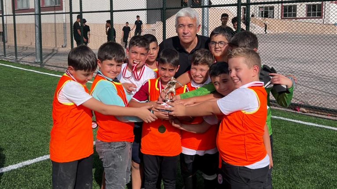 Bornova 1. Eğitim Bölgesi Cumhuriyetin 100.Yılı Futbol Turnuvası